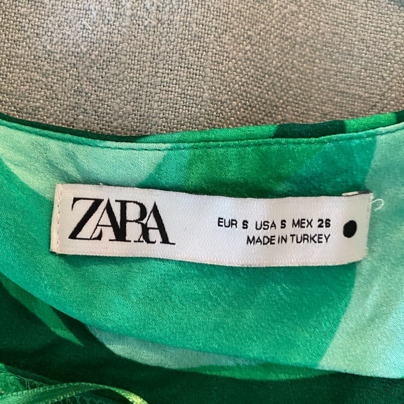 Green Zara Tank Top I’m size S - Picture 2 of 3